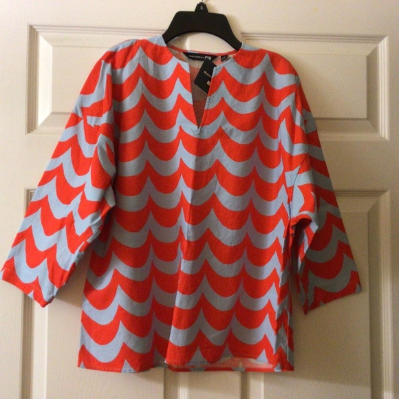 NWT Uniqlo Marimekko 3/4 Sleeve Shirt Orange Size Small - Picture 1 of 1